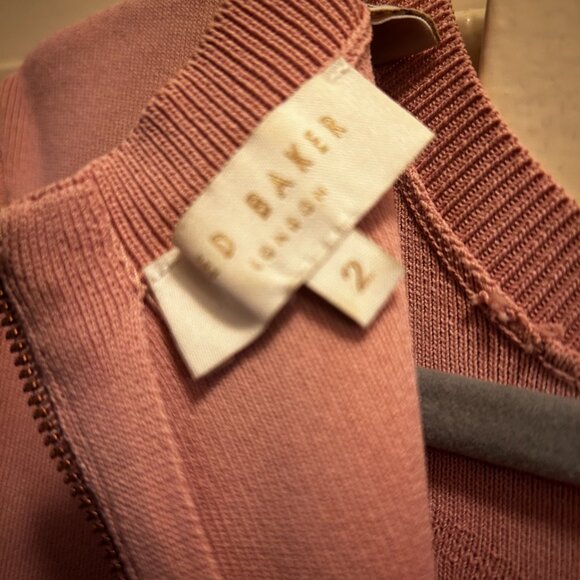 Dress - Picture 6 of 6